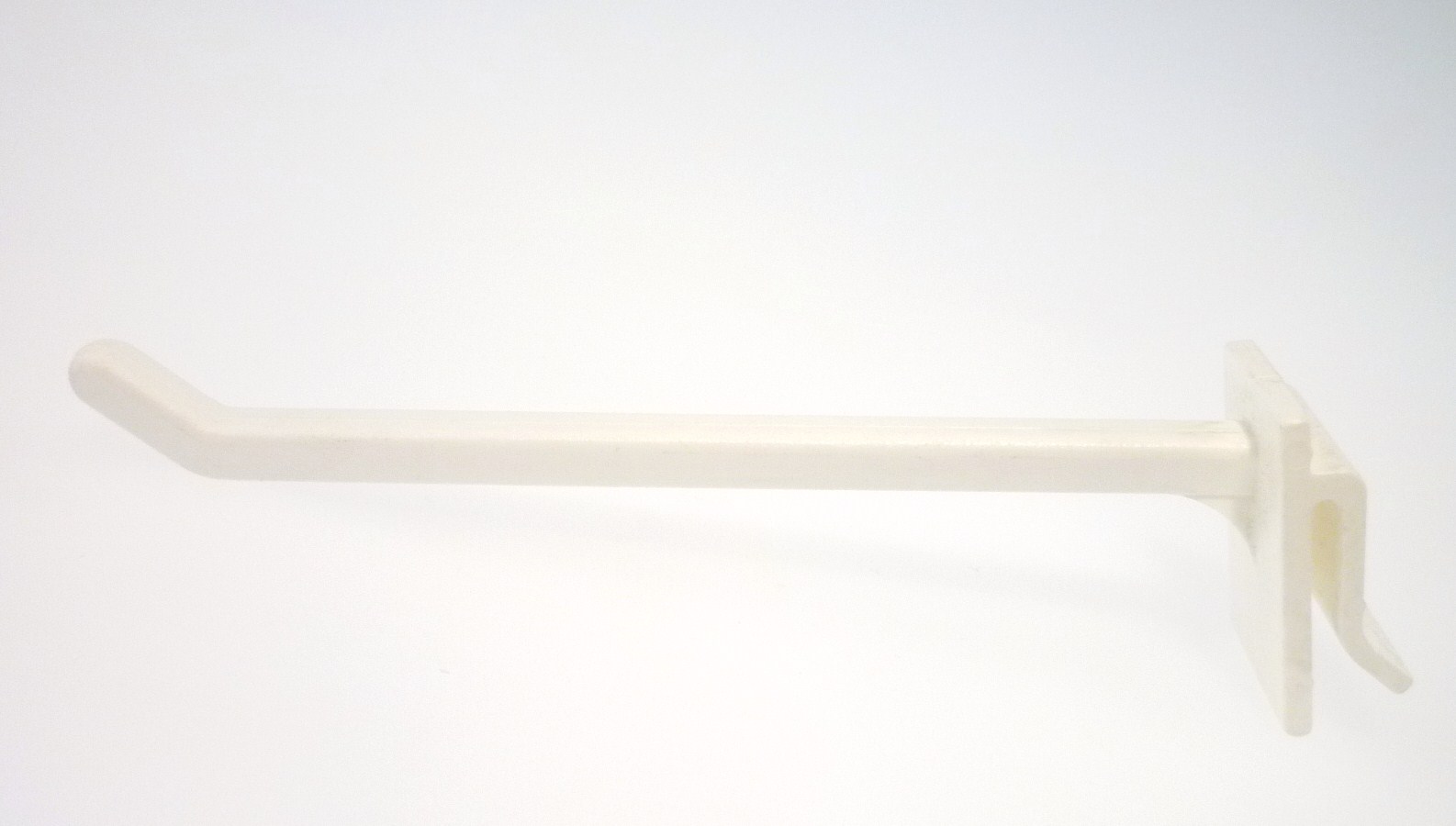 CORRUGATED HOOK SLAT/PEG 1" BLACK