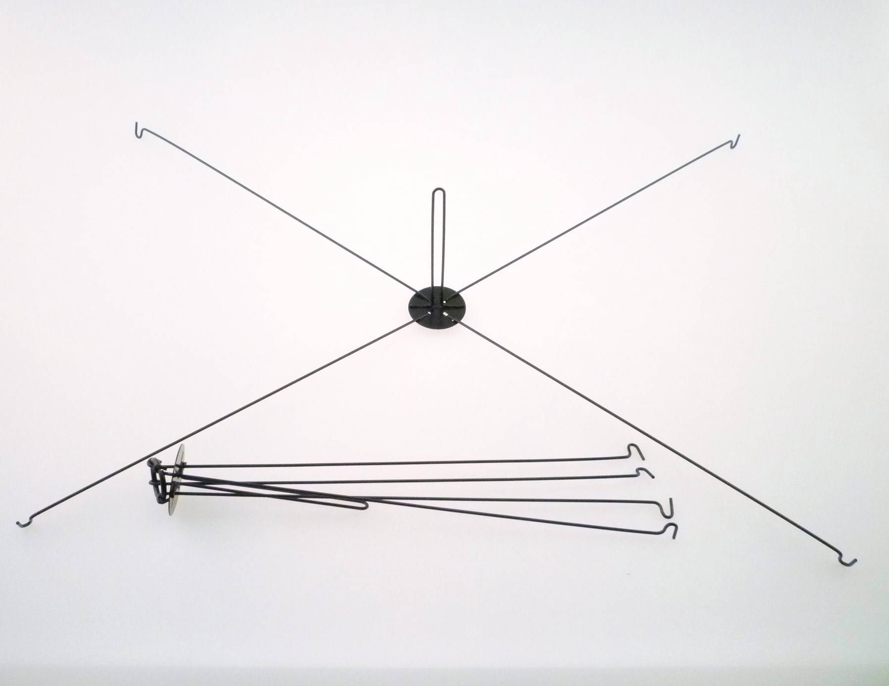 WIRE FOLDING 4 WAY MOBILE - BLACK