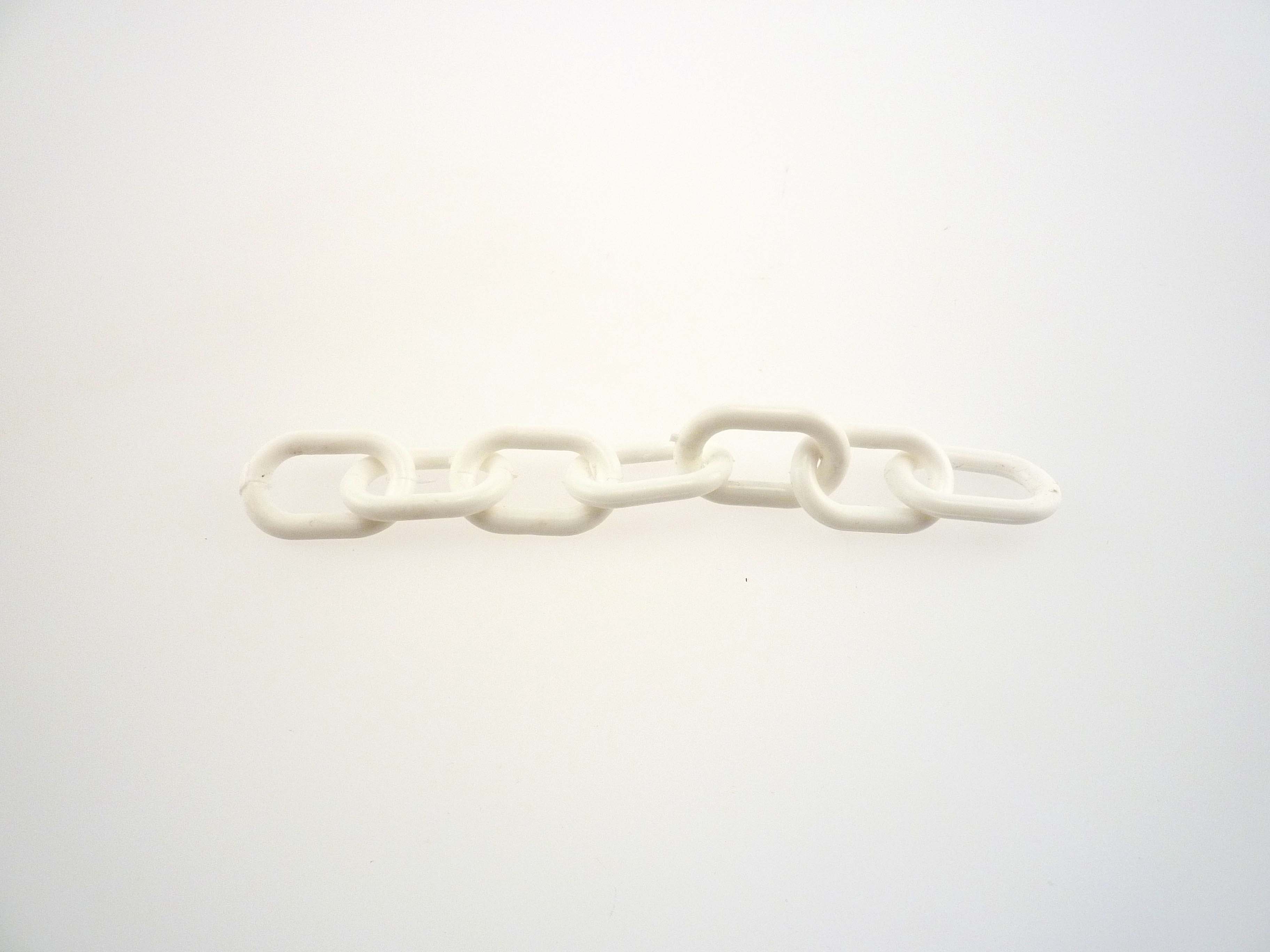 PLASTIC CHAIN 15# WHITE