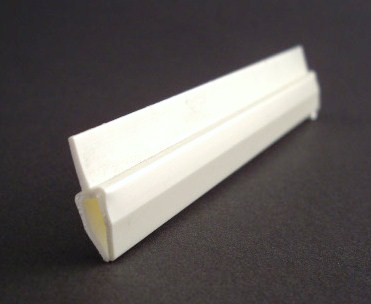 48" WHITE FIN-TOP HOLDER